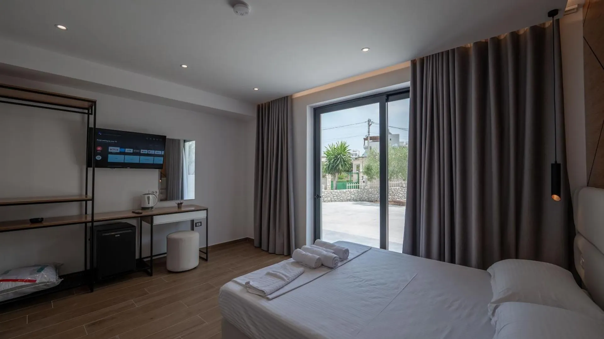 Aboja Inn Ksamil Hotel